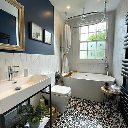 Nyaraló Fabulous Townhouse In Clifton *