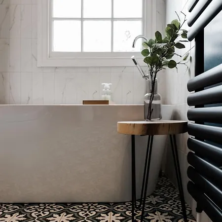 Tranquil Townhouse In Clifton Wood * ブリストル