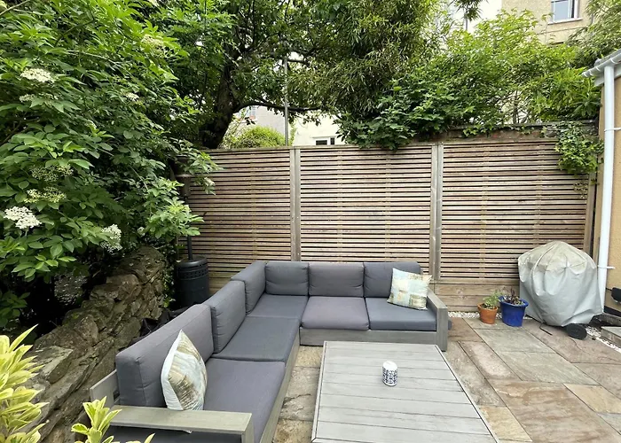 Holiday home Fabulous Townhouse In Clifton