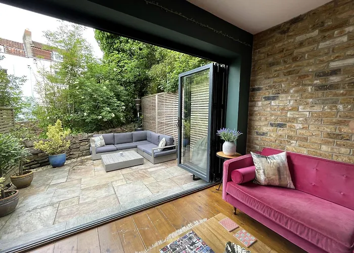 Fabulous Townhouse In Clifton Holiday home