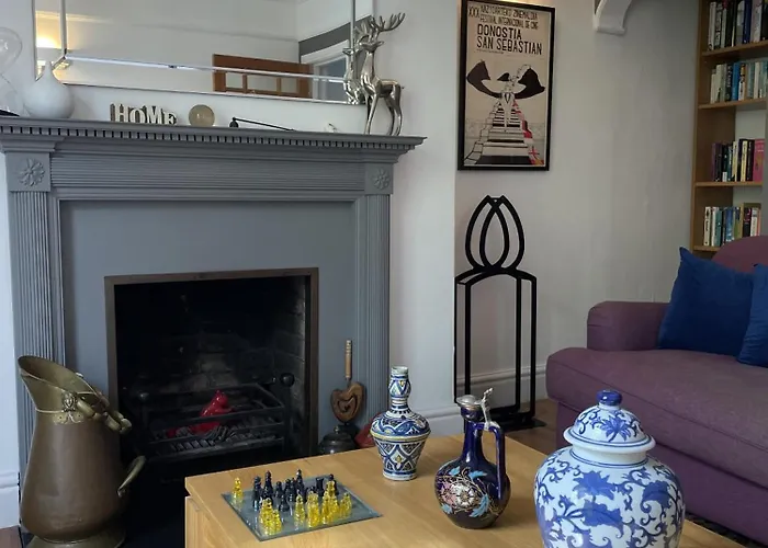 Fabulous Townhouse In Clifton Bristol